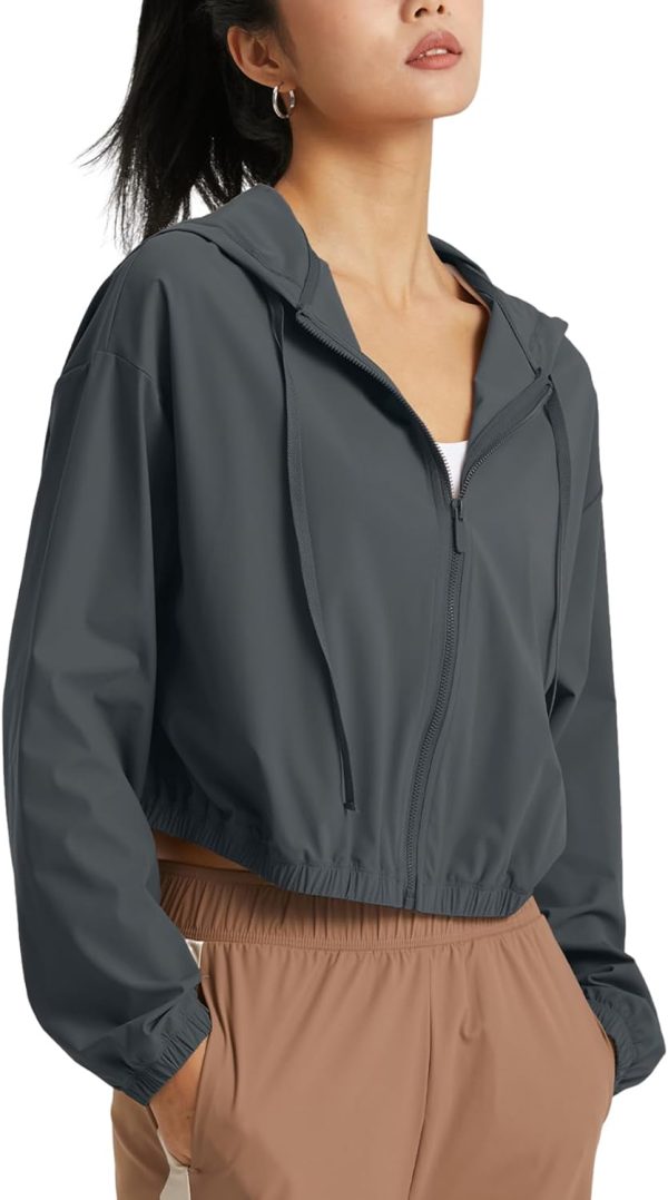 613Y_bKh3cL._AC_UL1500 Women's UPF 50+ UV Sun Protection Cropped Jackets Athletic Running Workout Shirts Zip Up Hoodie Outdoor Jackets