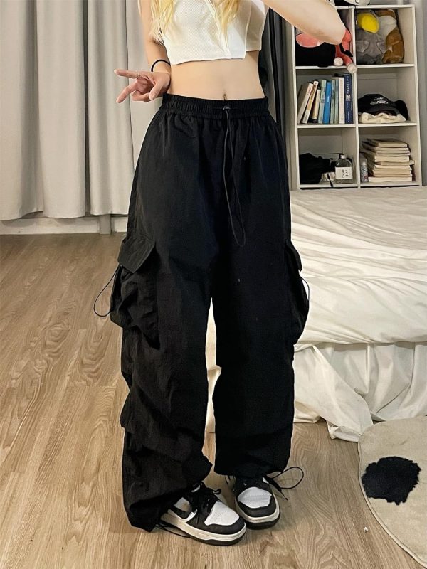 81GsC950FZL._AC_SL1500 Women Cargo Pants Trendy Parachute Pants Elastic Waist Hiking Pants Lightweight Waterproof Baggy Joggers with Pockets